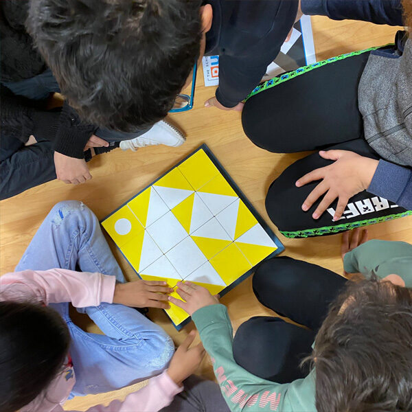 Thinking, building resilience through puzzle challemges at schools