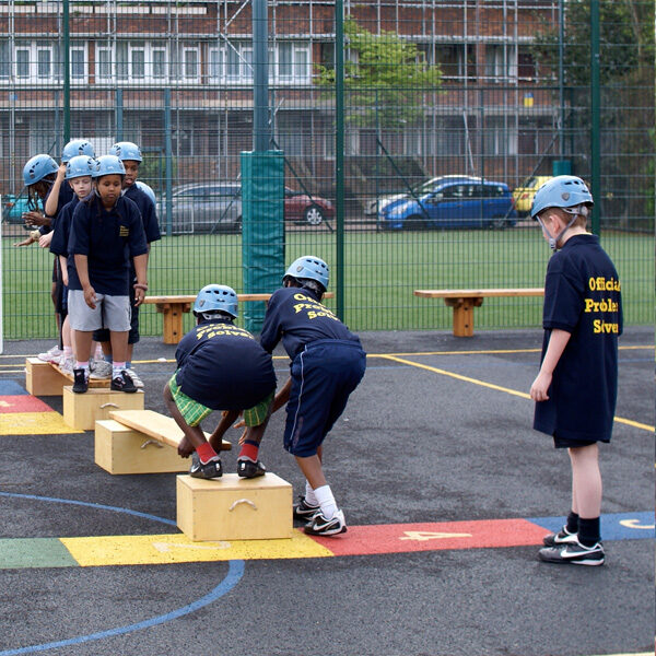 KS2 pupils strengthening communication skills through teamwork